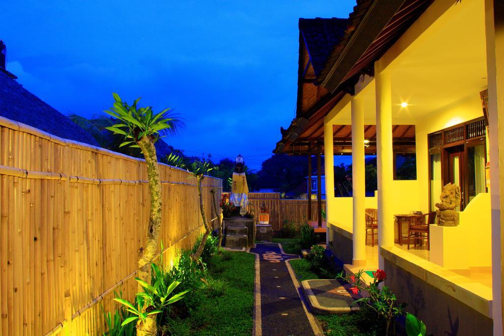 Nugraha Guest House 2 Ubud Exterior foto