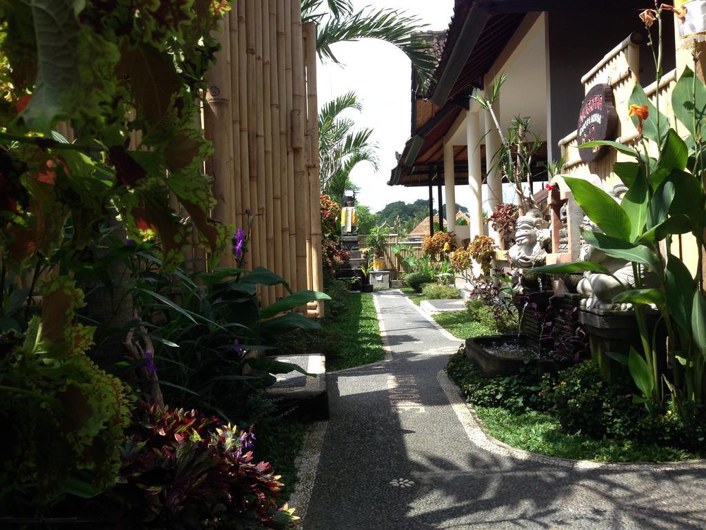Nugraha Guest House 2 Ubud Exterior foto
