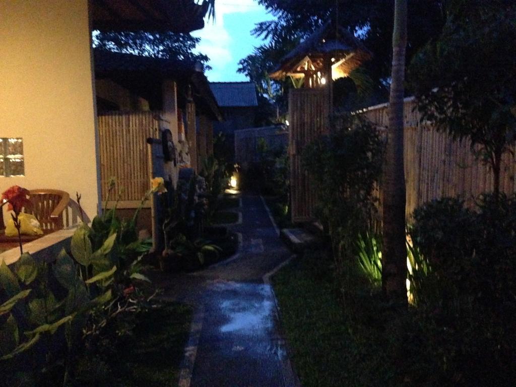 Nugraha Guest House 2 Ubud Exterior foto